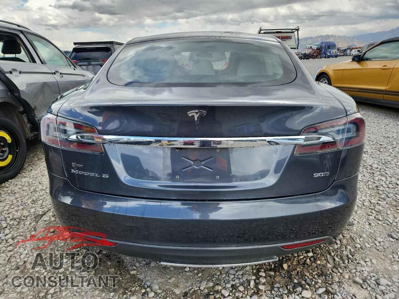 TESLA MODEL S 2016 - 5YJSA1E2XGF133074