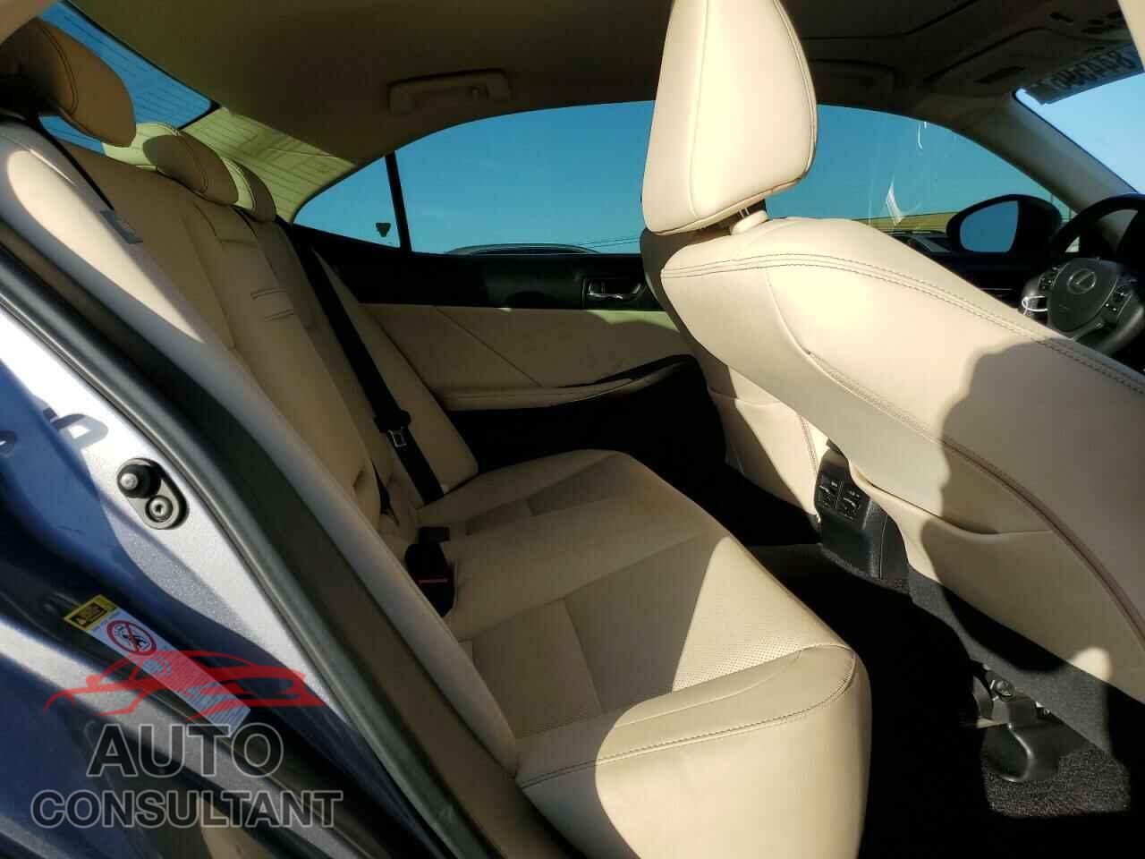LEXUS IS 2014 - JTHBF1D21E5040167