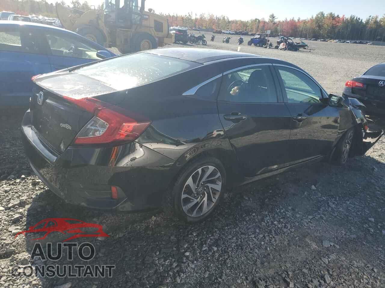 HONDA CIVIC 2018 - 2HGFC2F81JH006351