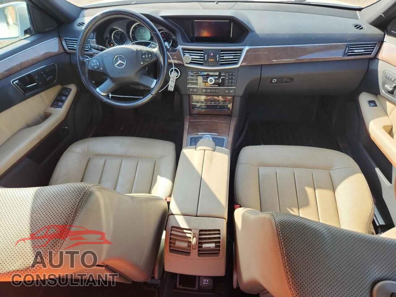 MERCEDES-BENZ E-CLASS 2011 - WDDHF8HB5BA460053