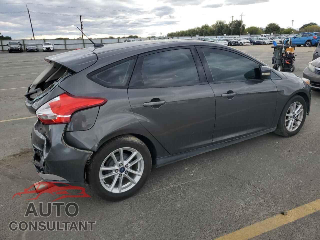FORD FOCUS 2015 - 1FADP3K22FL294012