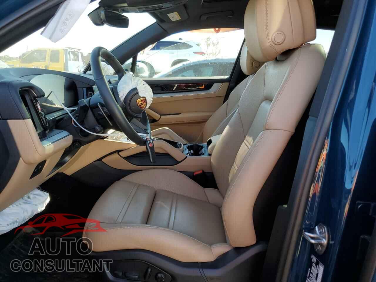 PORSCHE CAYENNE 2024 - WP1AA2AY2RDA06887