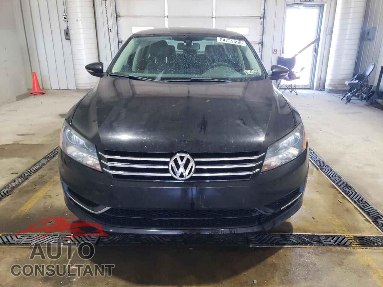 VOLKSWAGEN PASSAT 2012 - 1VWAP7A32CC098627