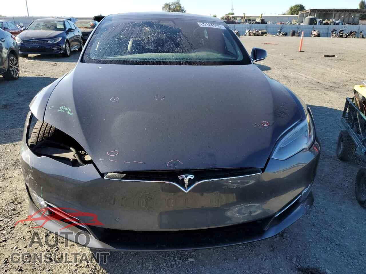 TESLA MODEL S 2017 - 5YJSA1E18HF188731