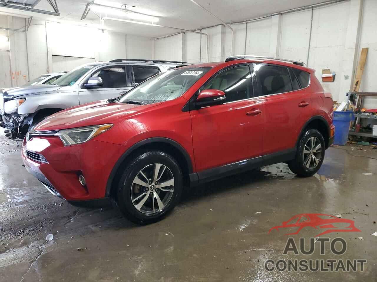 TOYOTA RAV4 2017 - JTMRFREV3HJ140077