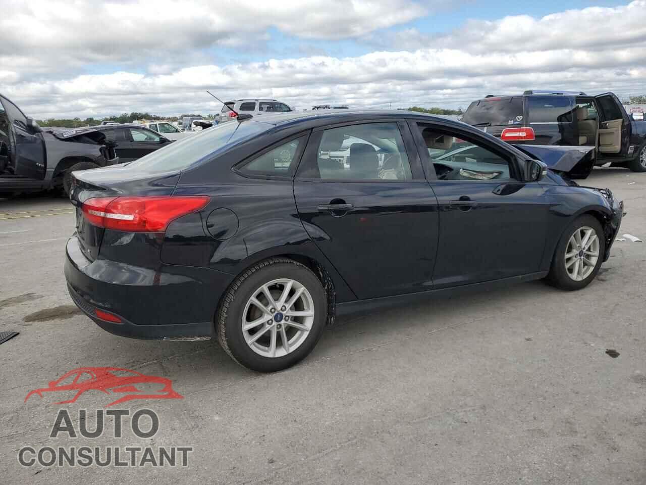 FORD FOCUS 2017 - 1FADP3F24HL232494