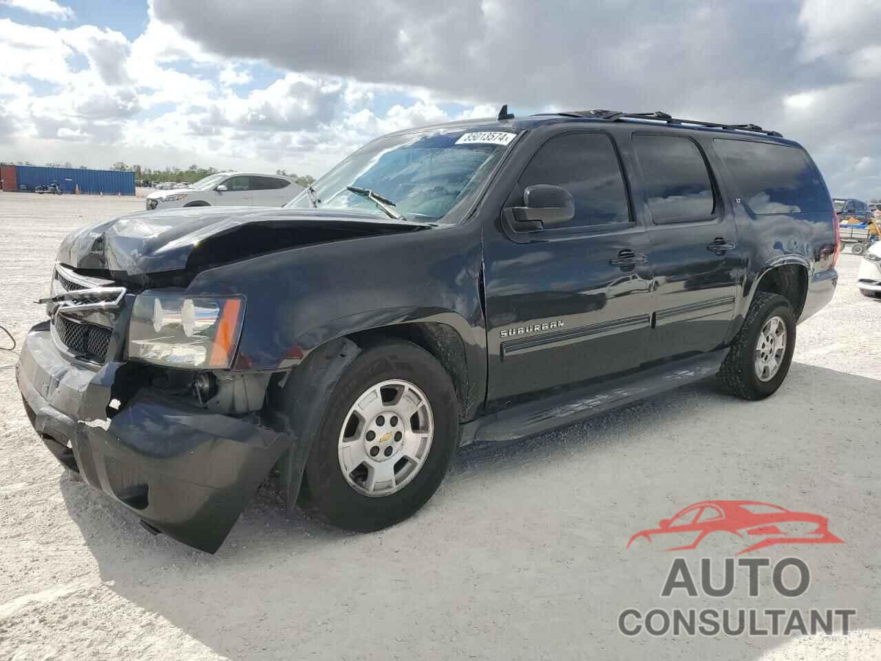 CHEVROLET SUBURBAN 2011 - 1GNSCJE03BR354969