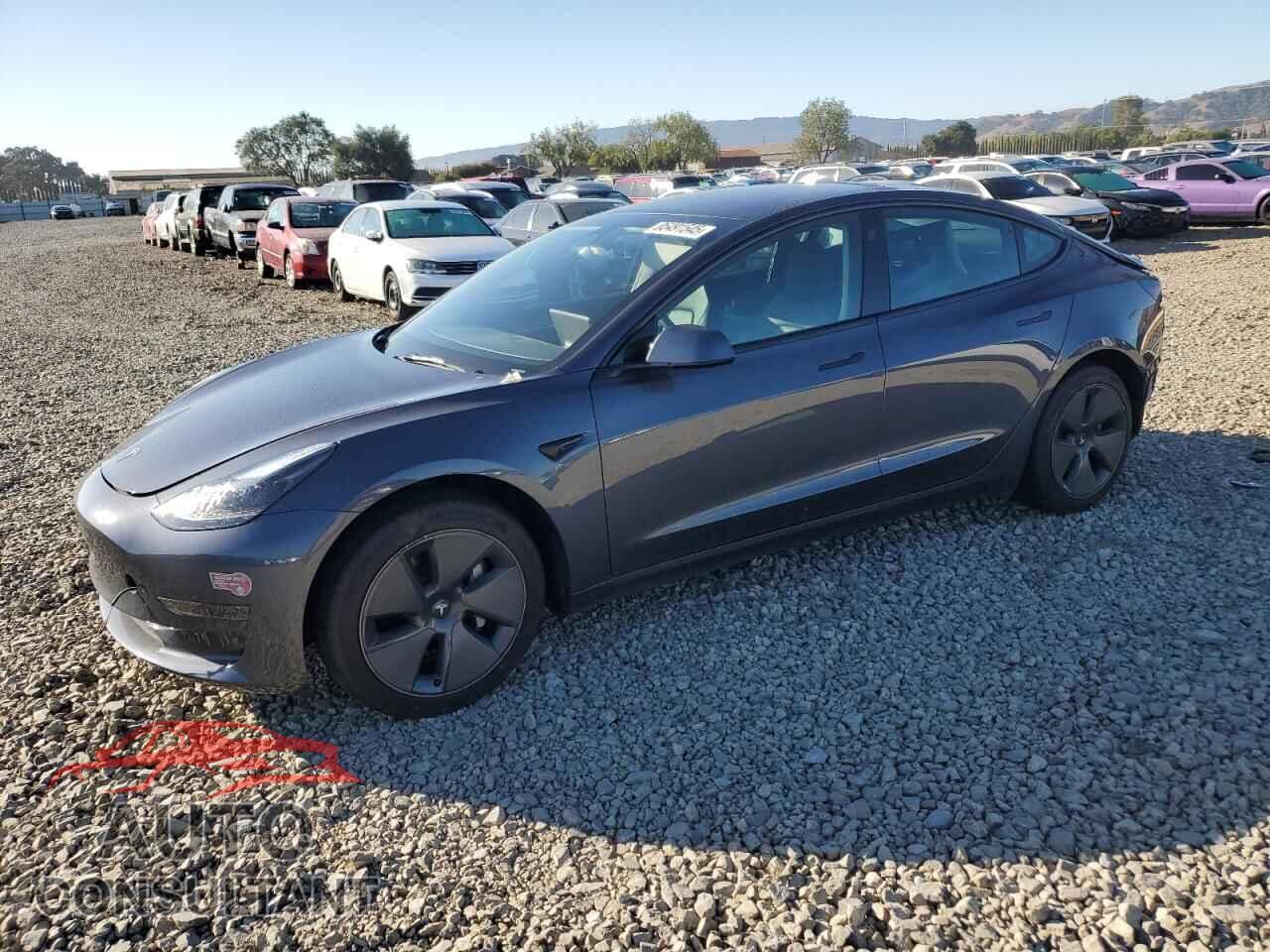 TESLA MODEL 3 2023 - 5YJ3E1EA4PF645770
