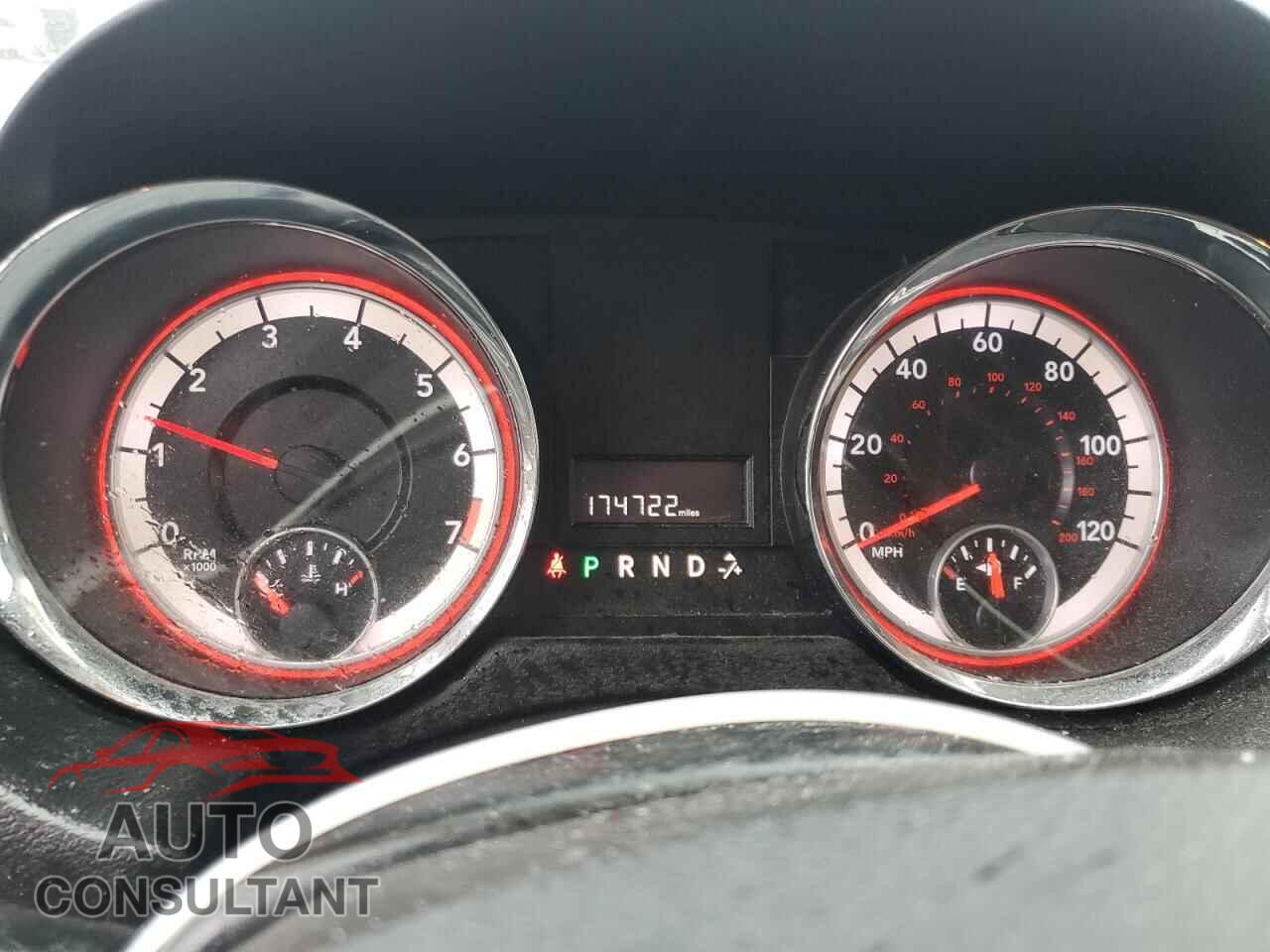 DODGE CARAVAN 2013 - 2C4RDGCG9DR807612