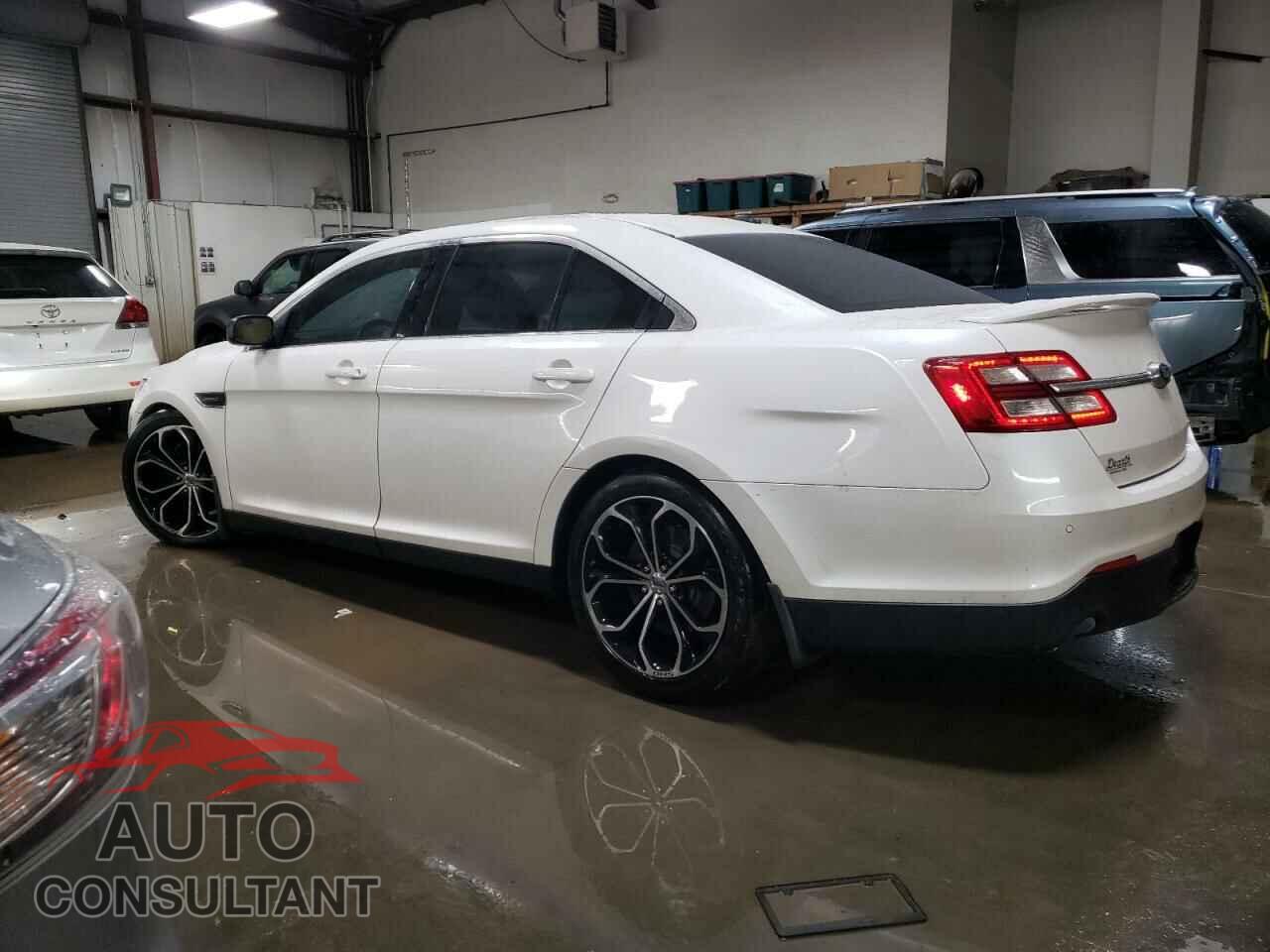 FORD TAURUS 2013 - 1FAHP2KTXDG104760