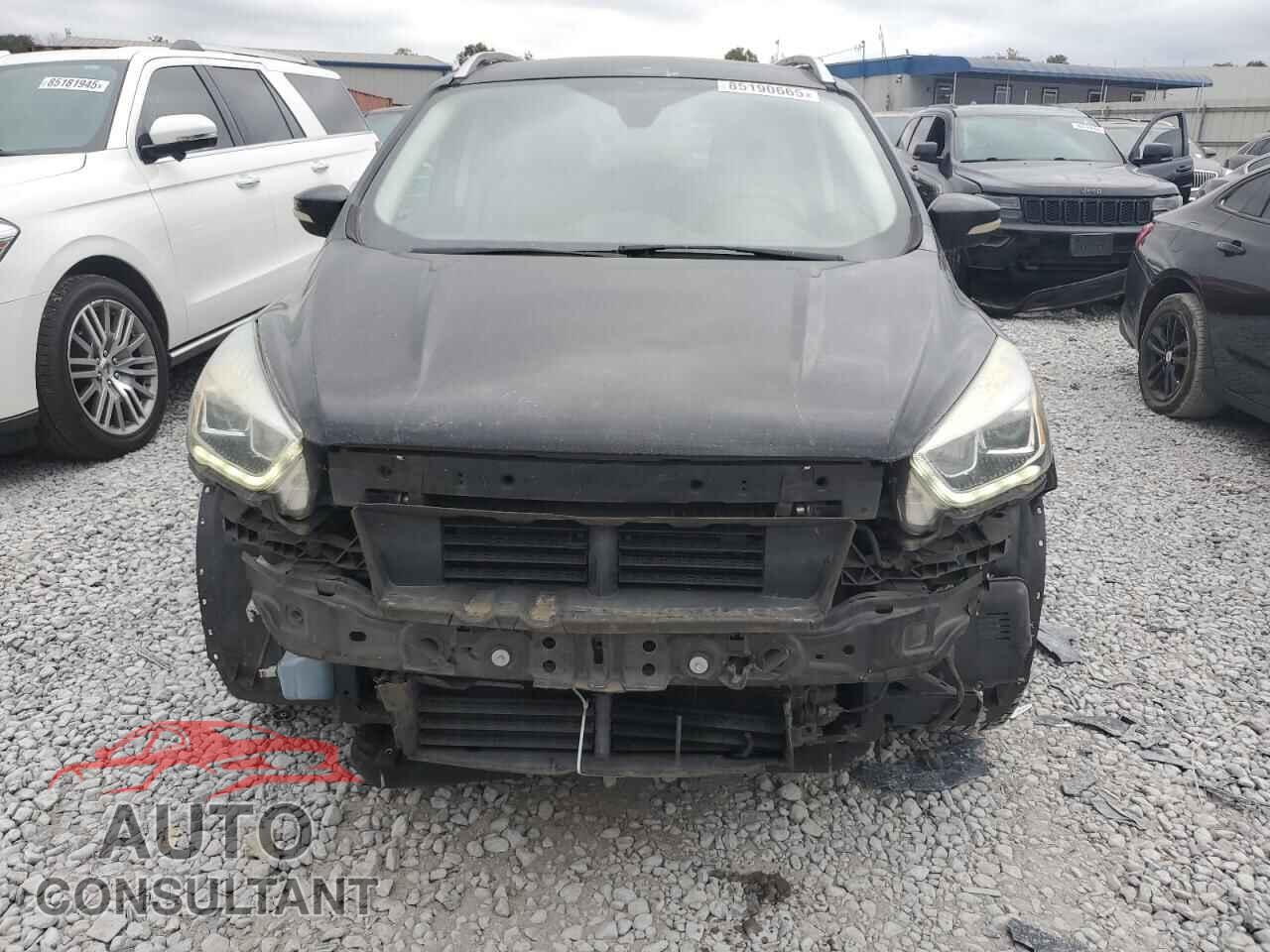 FORD ESCAPE 2017 - 1FMCU0JD2HUB35869