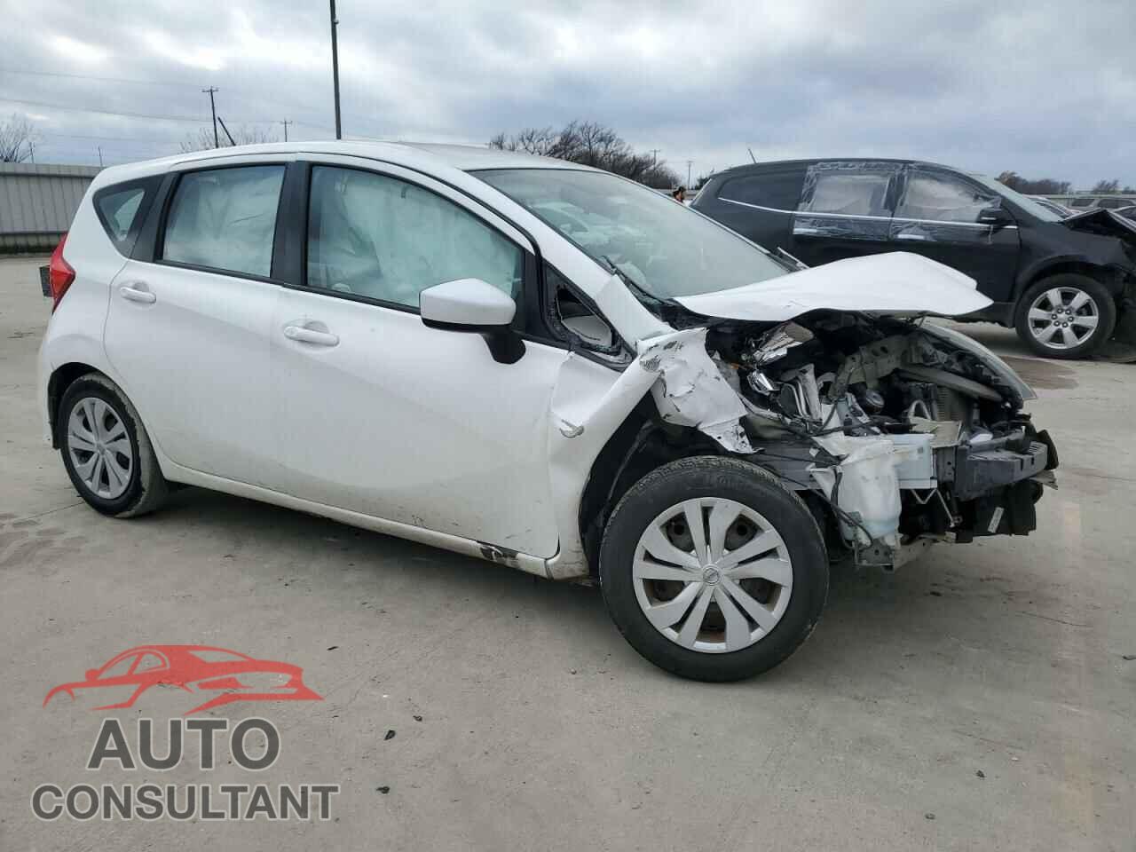 NISSAN VERSA 2017 - 3N1CE2CP3HL379581