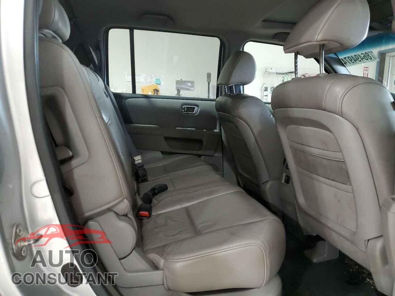 HONDA PILOT 2011 - 5FNYF3H54BB039987