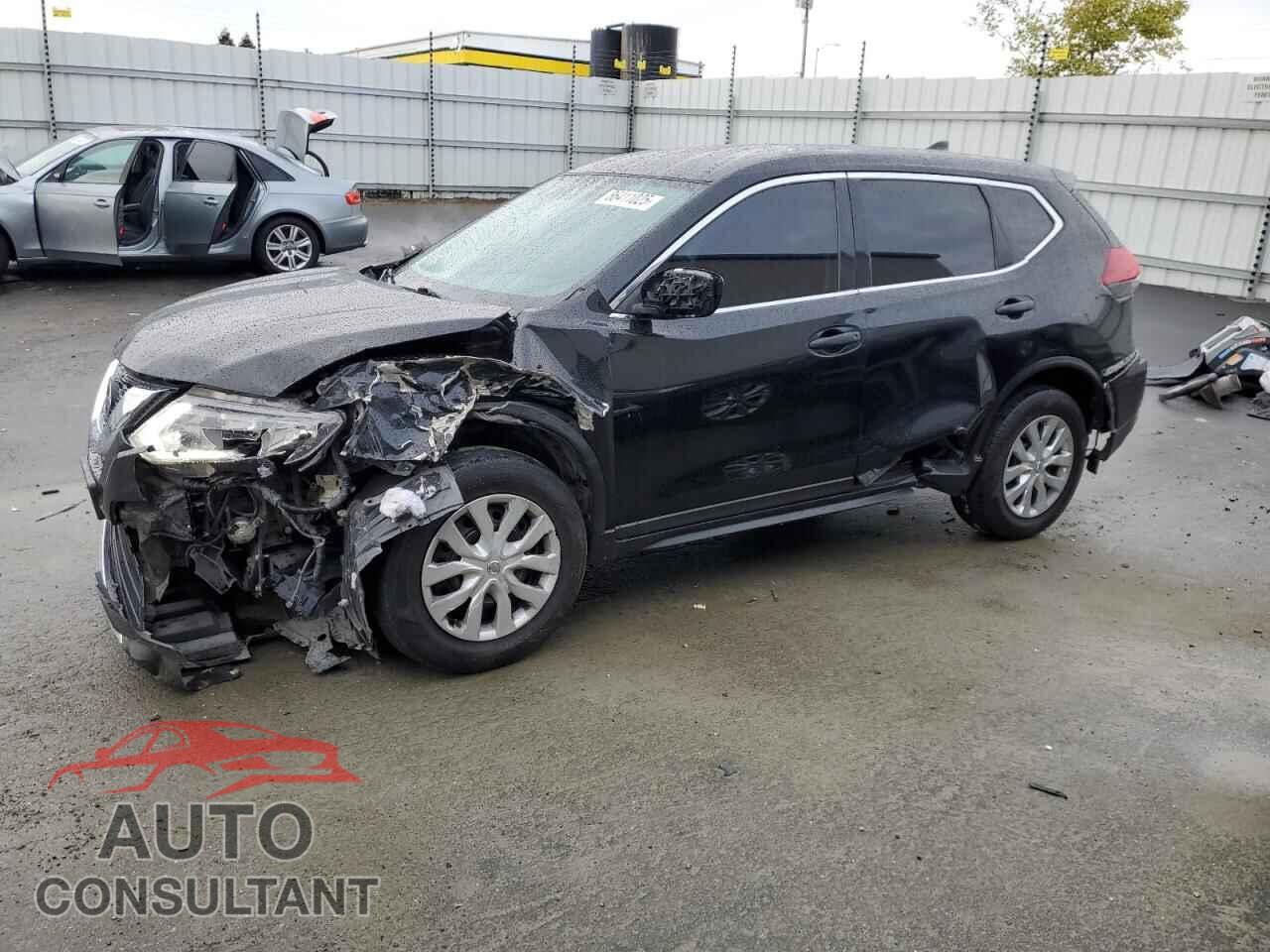 NISSAN ROGUE 2018 - KNMAT2MV8JP520906