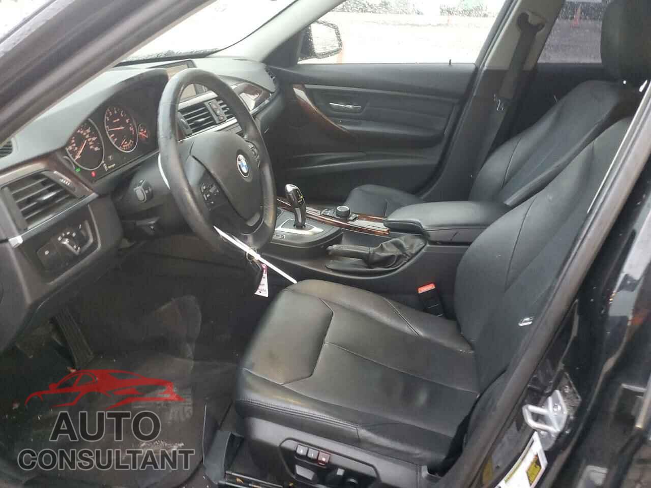 BMW 3 SERIES 2013 - WBA3B5G55DNS02411