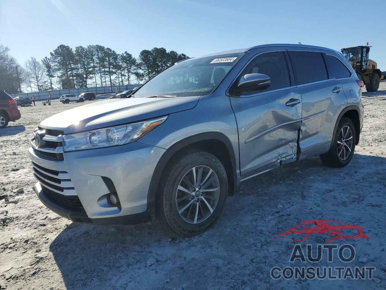 TOYOTA HIGHLANDER 2018 - 5TDJZRFH2JS817576