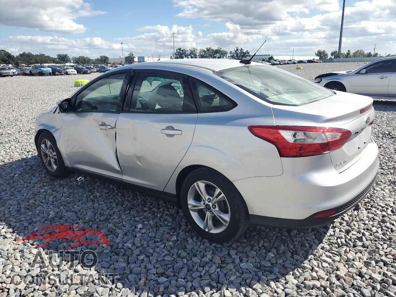 FORD FOCUS 2013 - 1FADP3F20DL207800