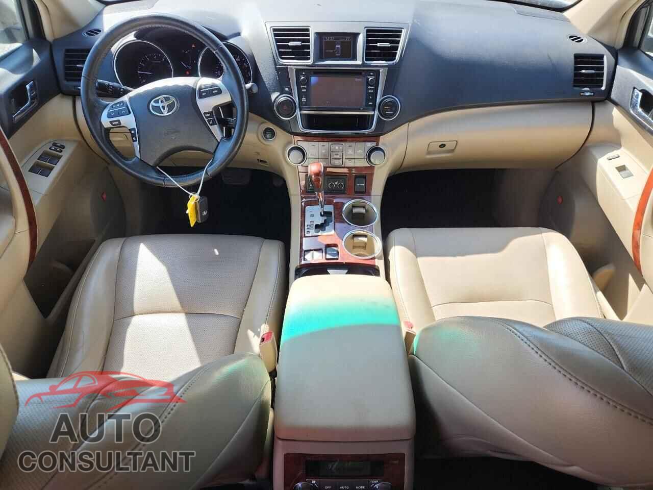 TOYOTA HIGHLANDER 2013 - 5TDDK3EH8DS251038