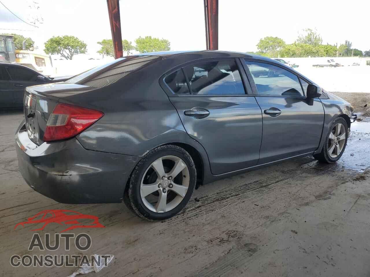 HONDA CIVIC 2012 - 2HGFB2F55CH611615