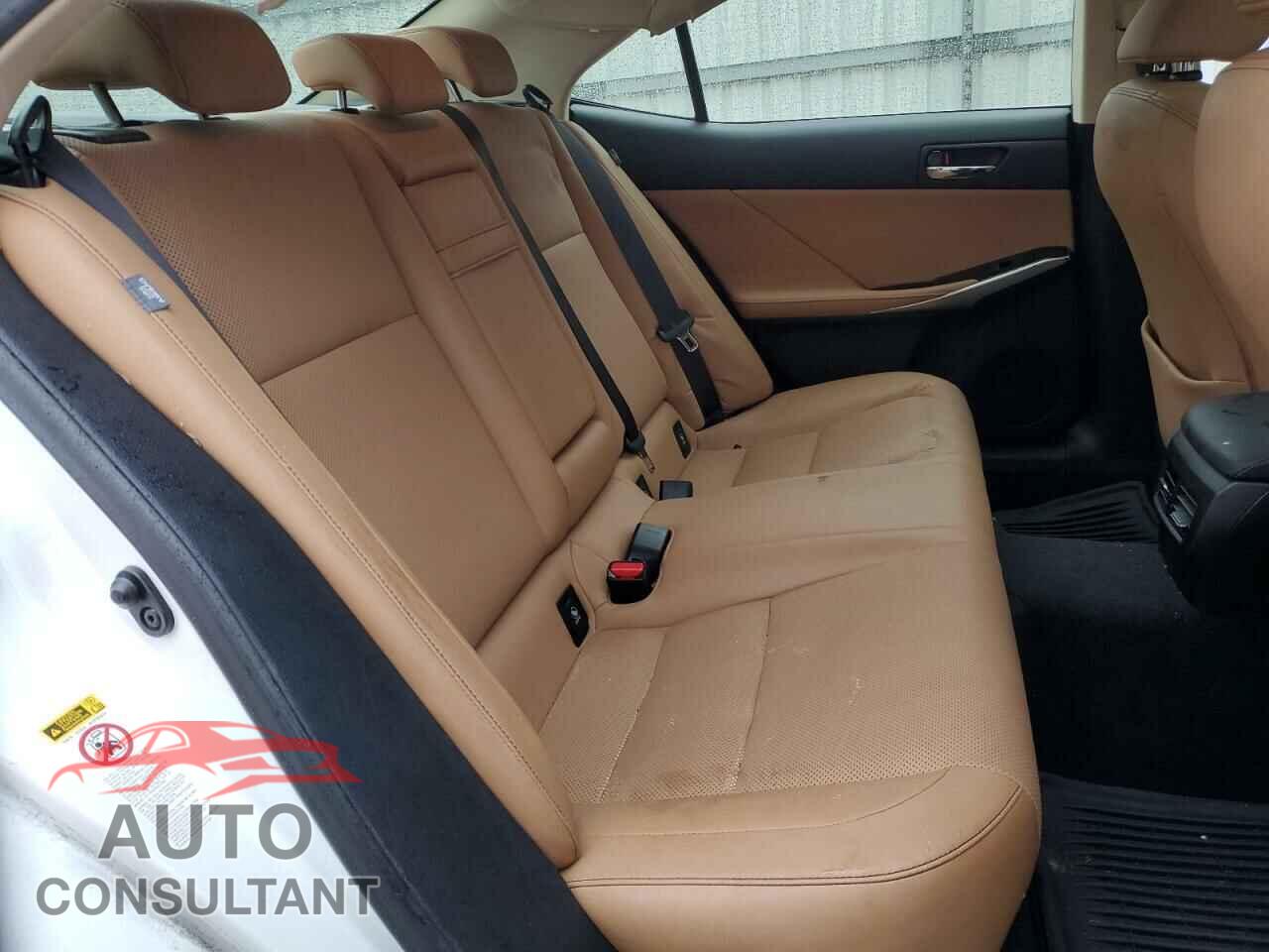 LEXUS IS 2015 - JTHCF1D24F5025457