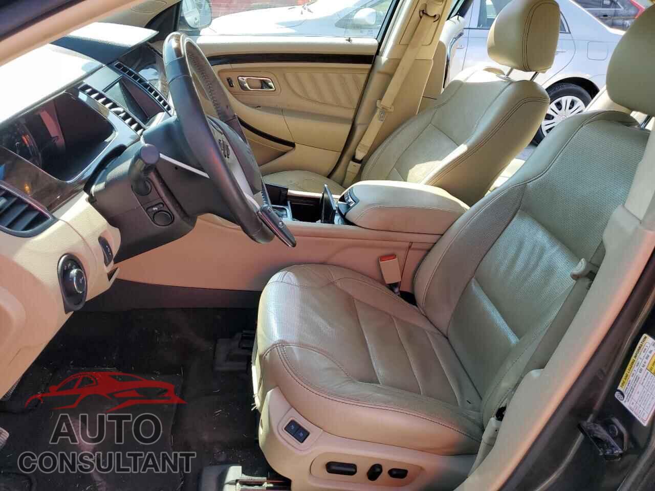 FORD TAURUS 2018 - 1FAHP2F85JG130314