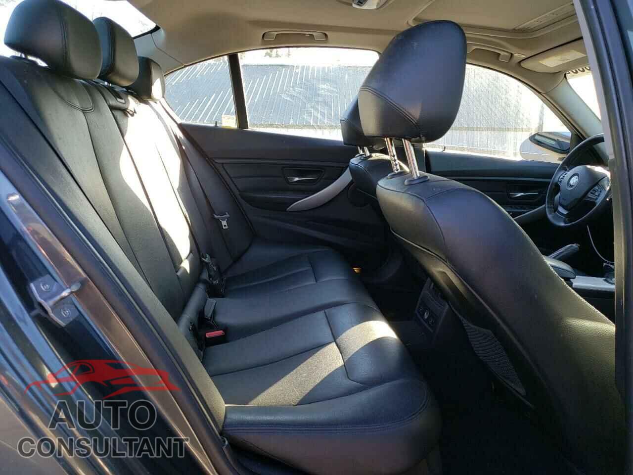 BMW 3 SERIES 2013 - WBA3B5G56DNS03244