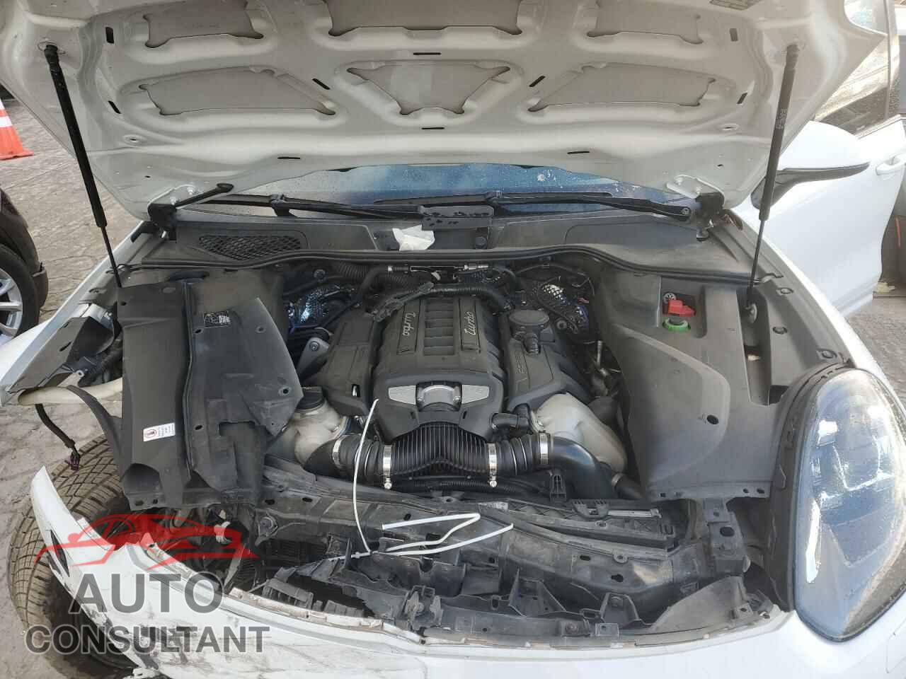 PORSCHE CAYENNE 2016 - WP1AC2A26GLA88647