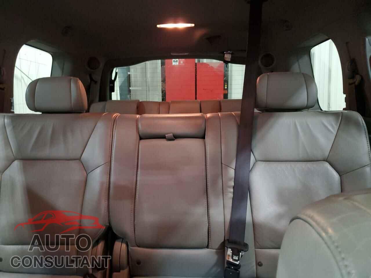 HONDA PILOT 2010 - 5FNYF4H65AB031796