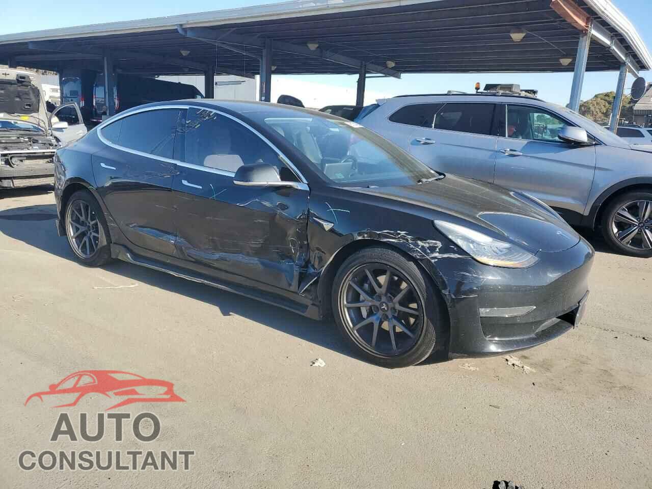 TESLA MODEL 3 2018 - 5YJ3E1EA3JF166215