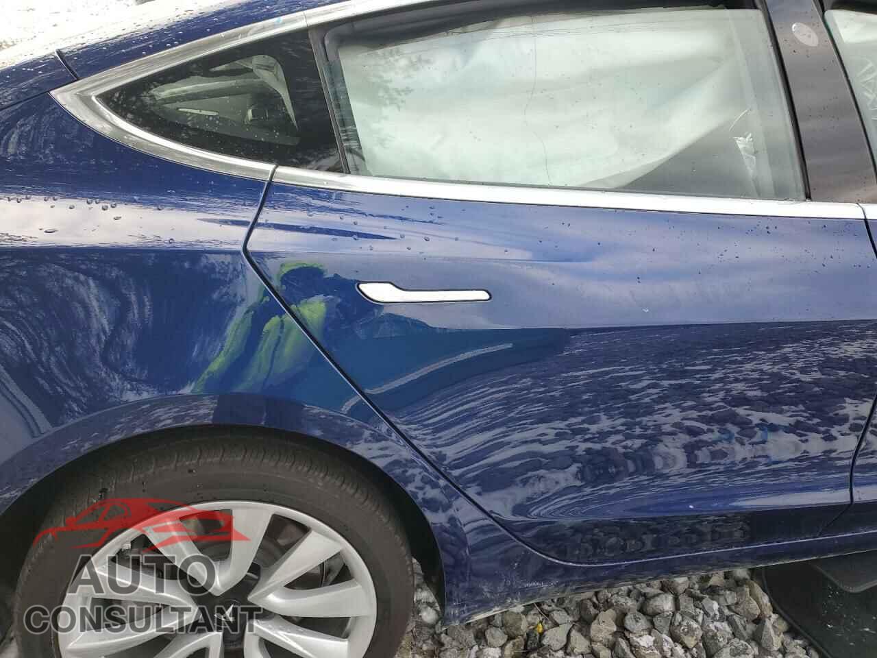 TESLA MODEL 3 2018 - 5YJ3E1EA2JF032957