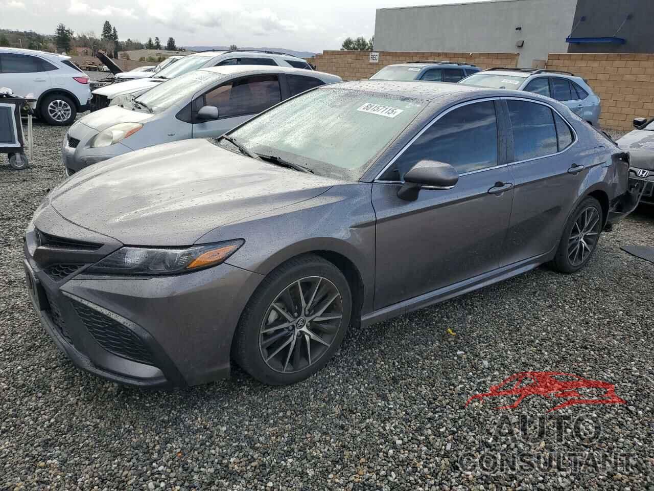 TOYOTA CAMRY 2022 - 4T1G11AK6NU056117
