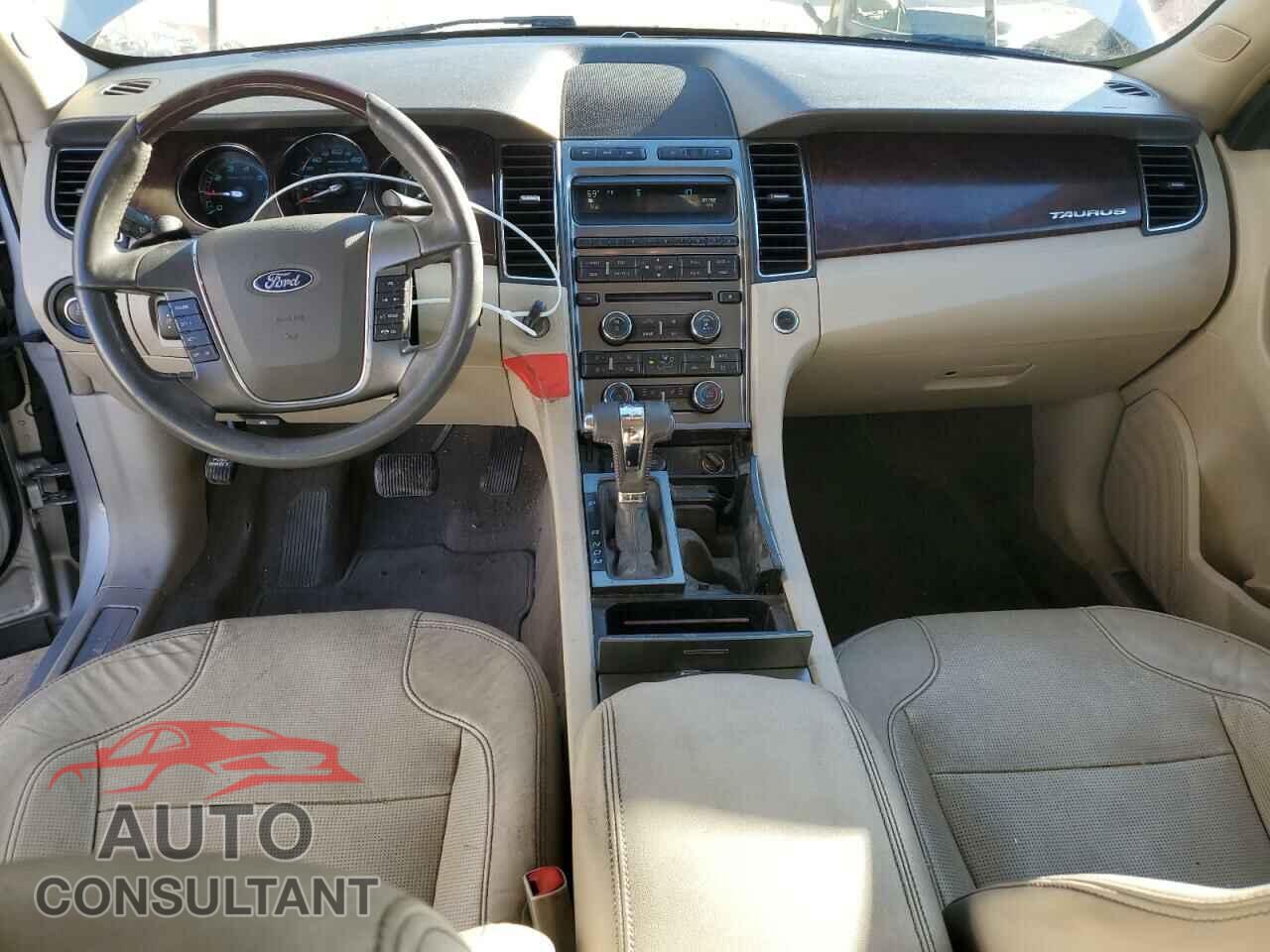 FORD TAURUS 2010 - 1FAHP2FW4AG101188
