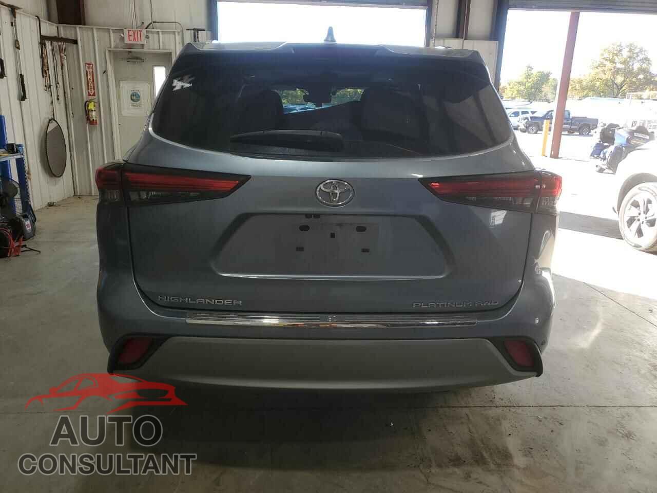 TOYOTA HIGHLANDER 2020 - 5TDFZRBH2LS019853