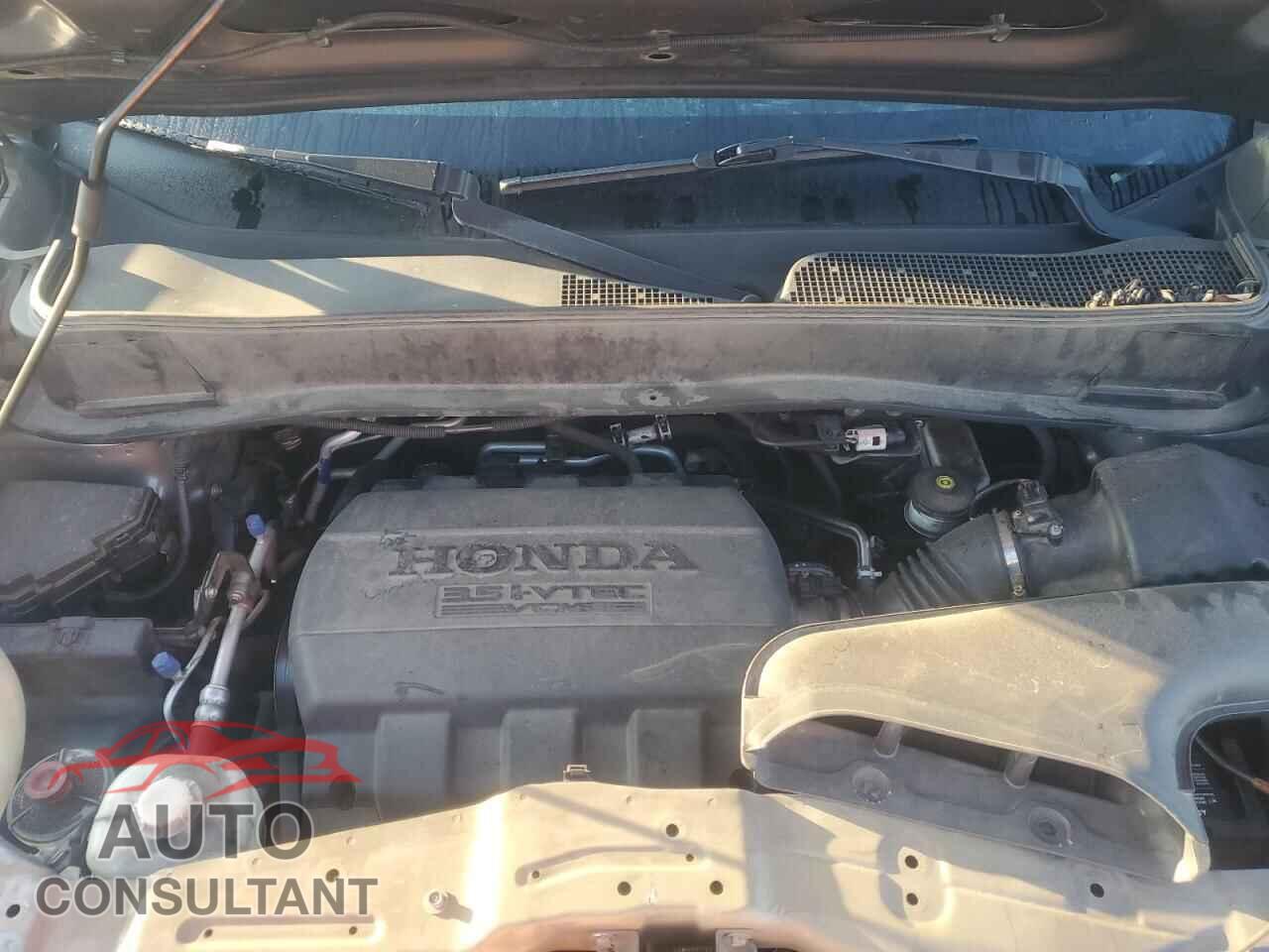 HONDA PILOT 2015 - 5FNYF4H33FB070402