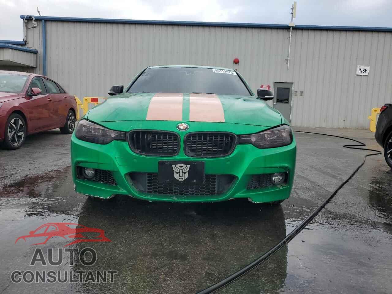 BMW 3 SERIES 2017 - WBA8E1C57HK480259