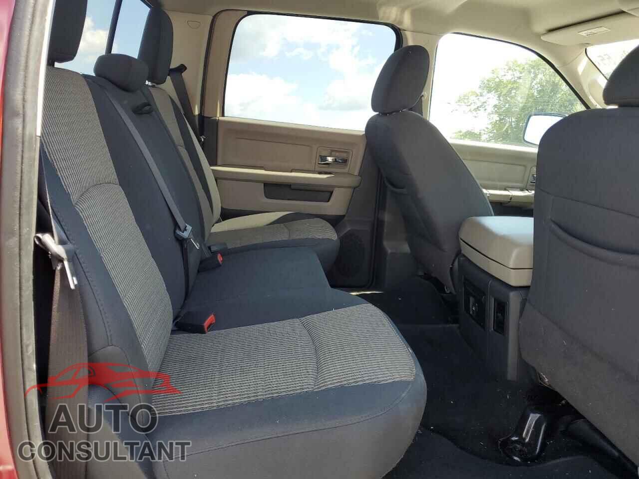 DODGE RAM 1500 2012 - 1C6RD7LT3CS162909