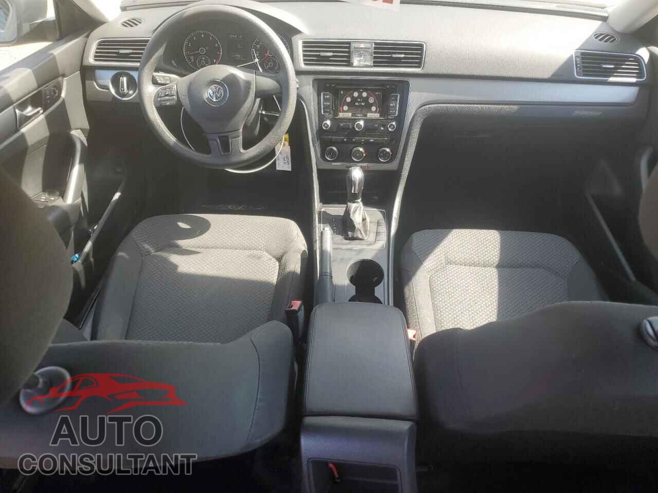 VOLKSWAGEN PASSAT 2014 - 1VWAP7A33EC025513