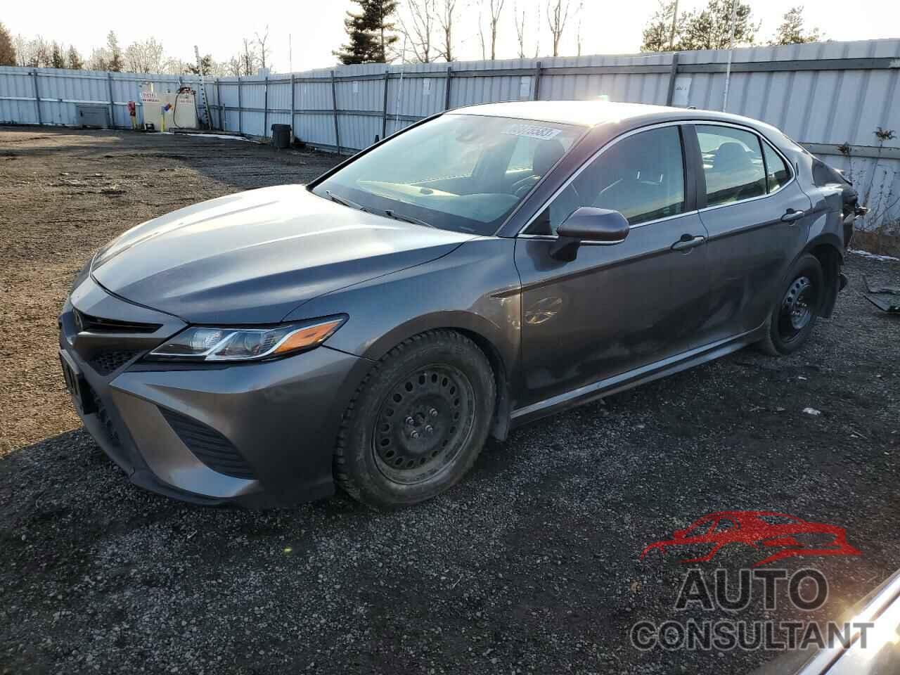 TOYOTA CAMRY 2018 - 4T1B11HK2JU051300