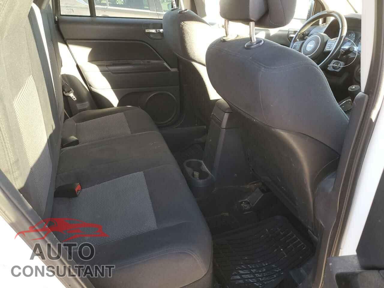 JEEP COMPASS 2011 - 1J4NF1FBXBD180080