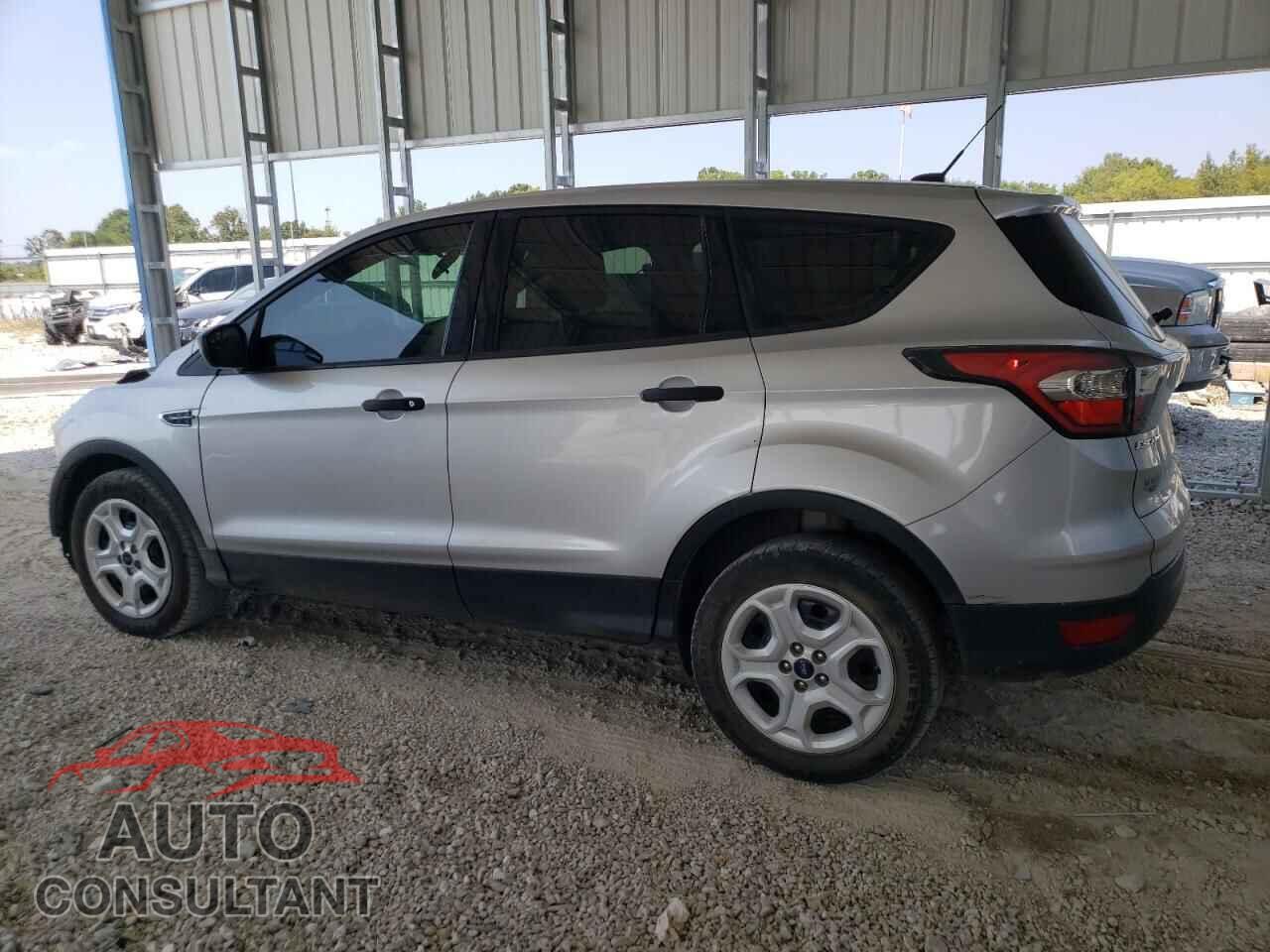 FORD ESCAPE 2017 - 1FMCU0F72HUB15544