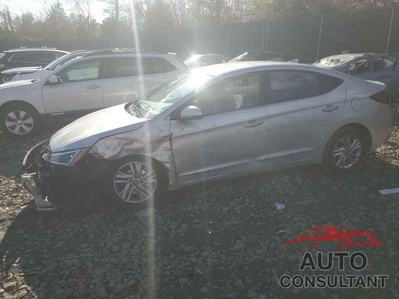 HYUNDAI ELANTRA 2020 - 5NPD84LF0LH523723