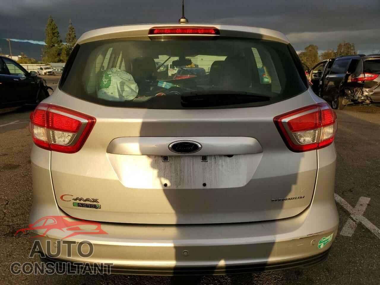 FORD CMAX 2017 - 1FADP5FU3HL102798