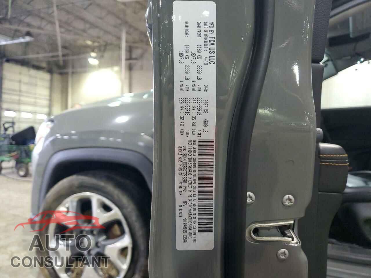 JEEP COMPASS 2019 - 3C4NJDCB7KT768281