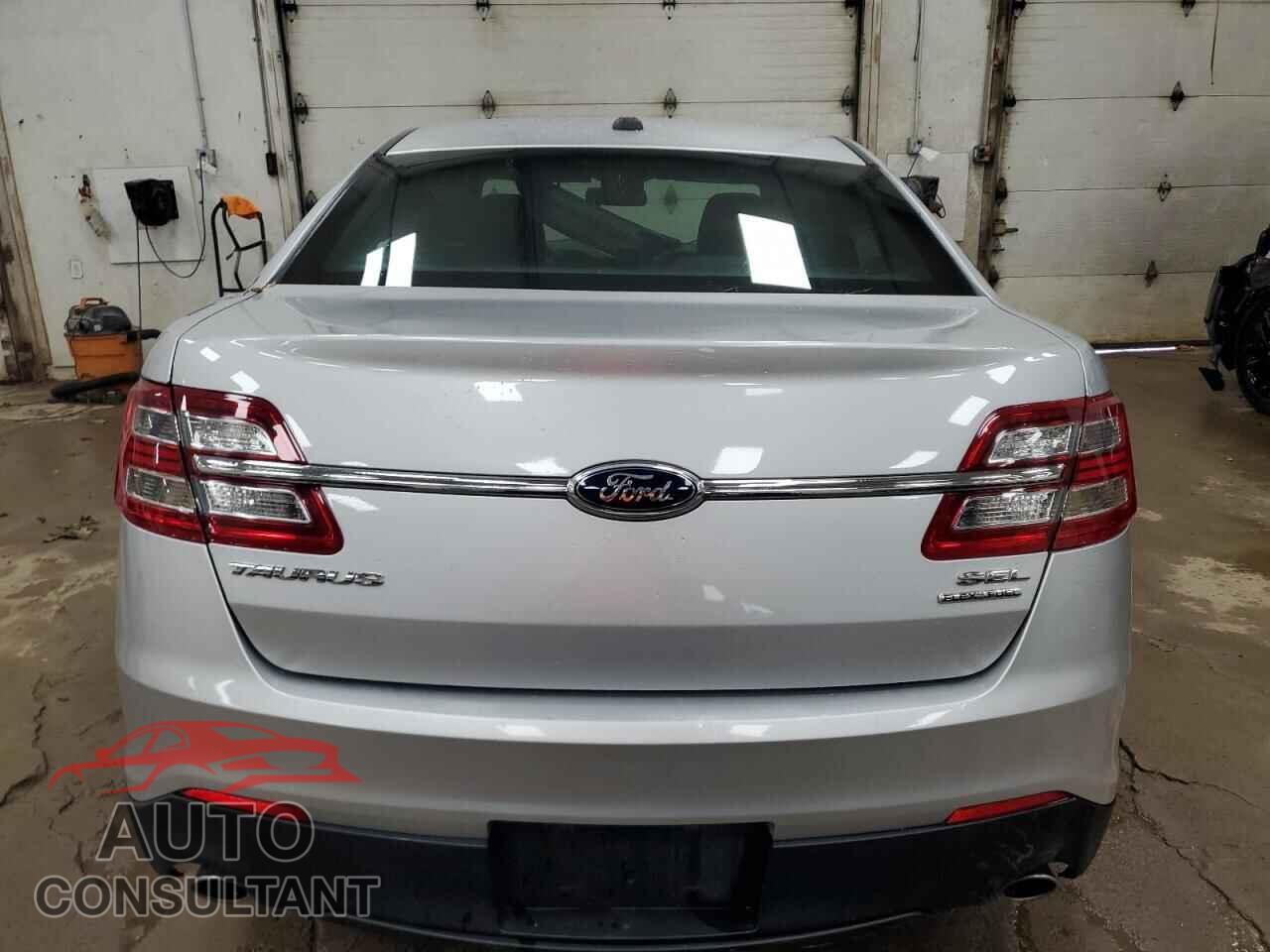 FORD TAURUS 2014 - 1FAHP2E85EG133799