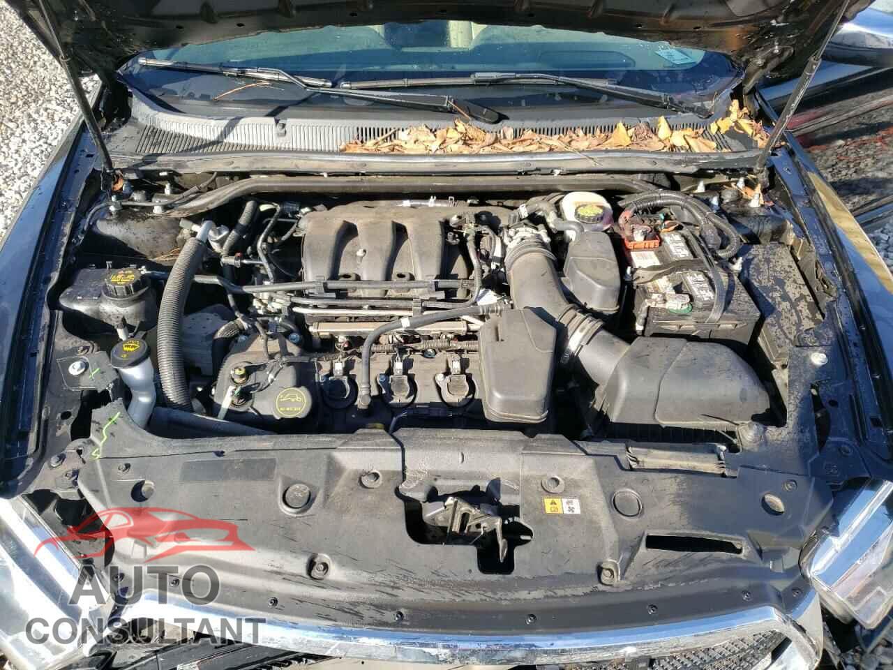 FORD TAURUS 2018 - 1FAHP2F87JG126331
