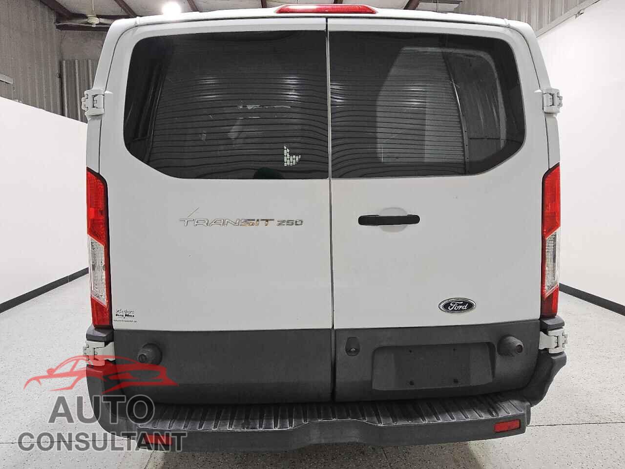 FORD TRANSIT 2017 - 1FTYR2ZM3HKA60302