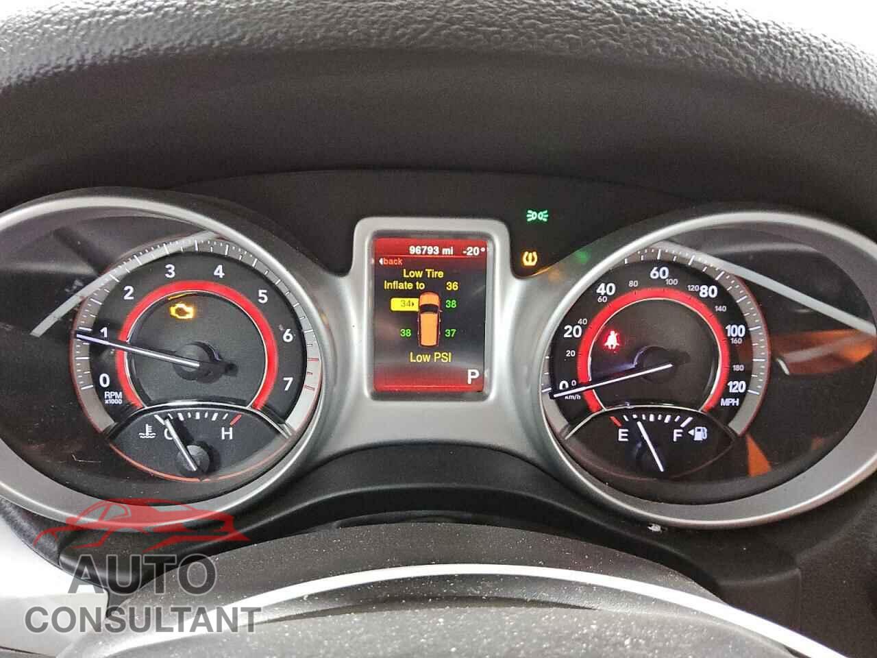 DODGE JOURNEY 2017 - 3C4PDCBB7HT525574