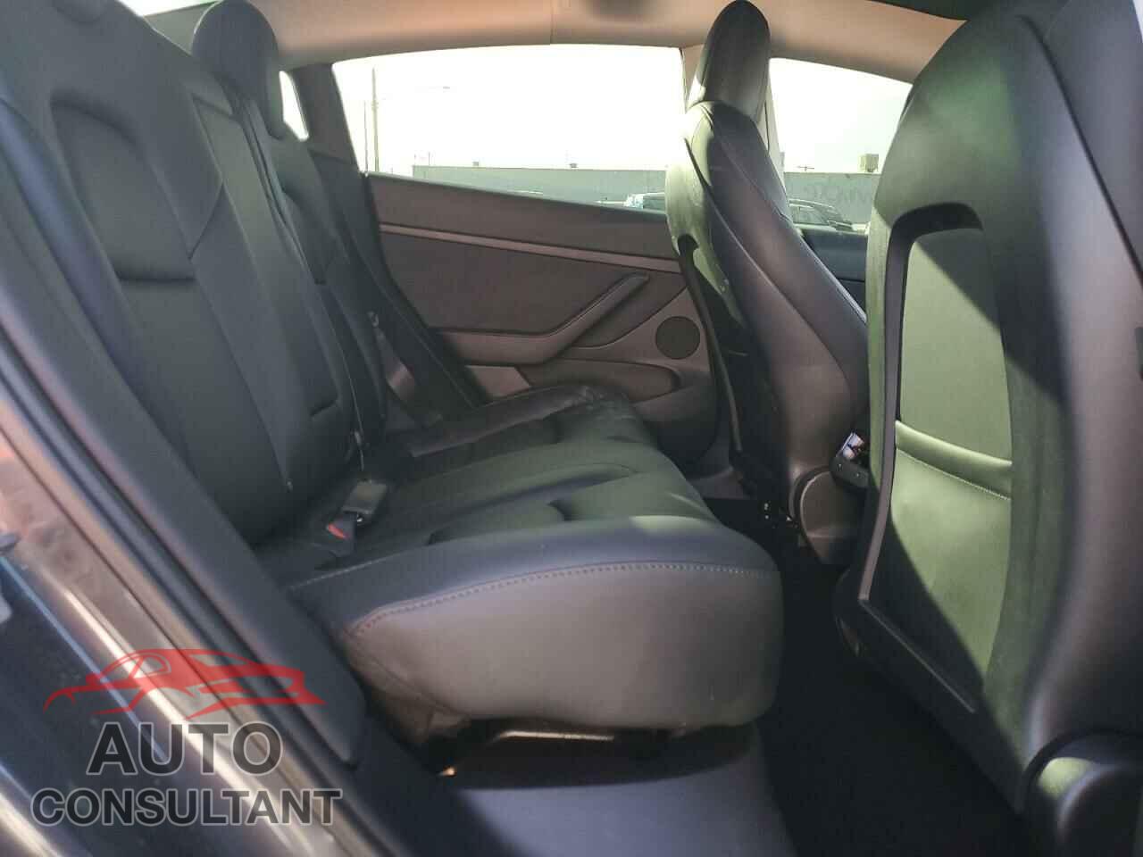 TESLA MODEL 3 2023 - 5YJ3E1EA0PF385089