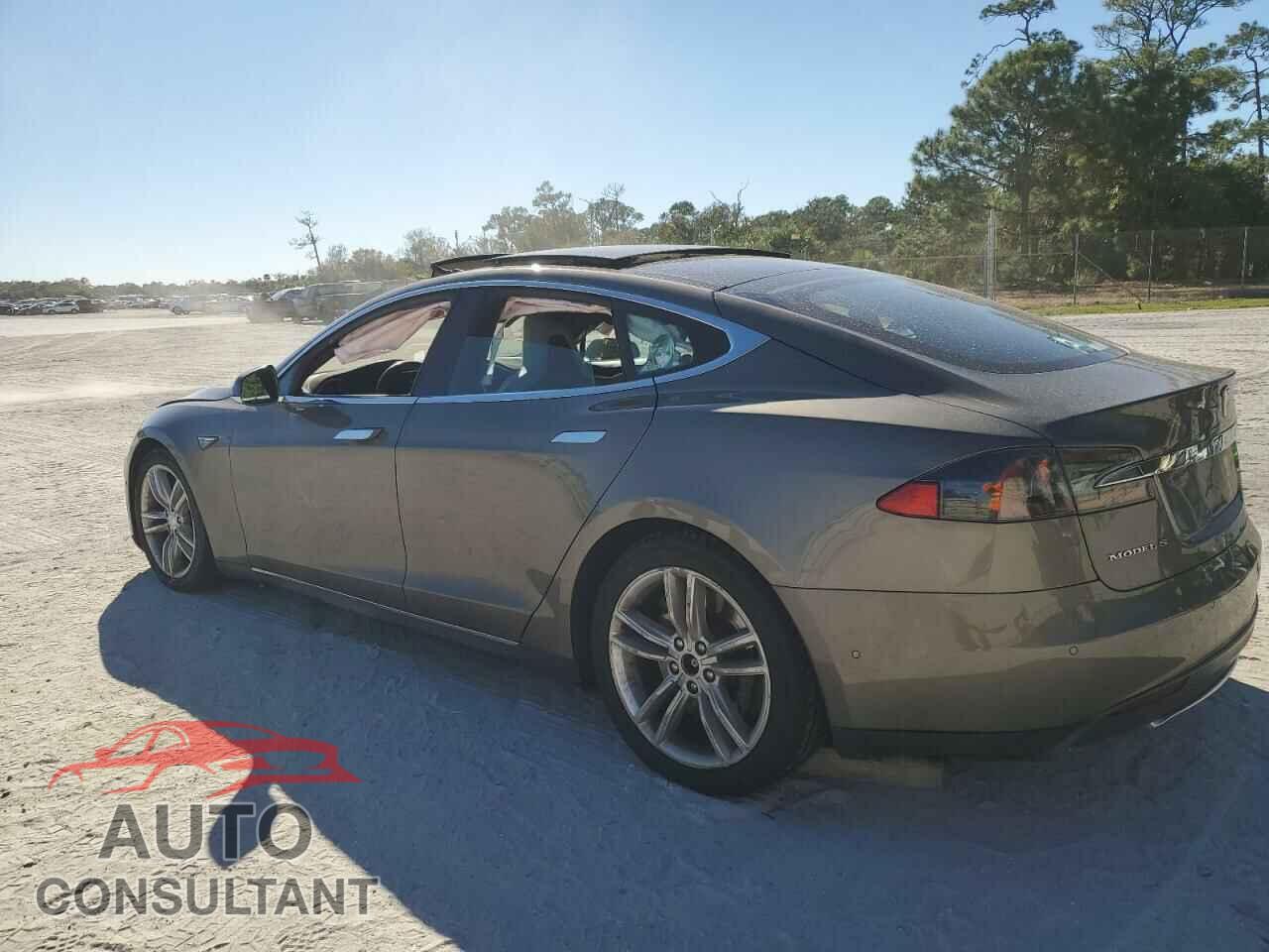 TESLA MODEL S 2015 - 5YJSA1S24FF092914