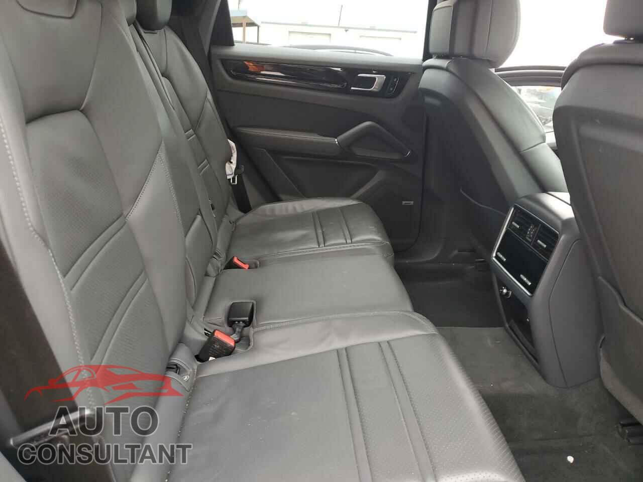 PORSCHE CAYENNE 2019 - WP1AA2AY3KDA11313